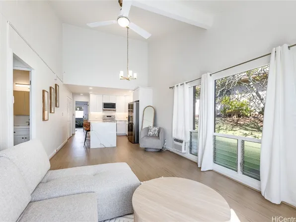 98-1405 Kaahumanu St #322, Aiea, HI 96701
