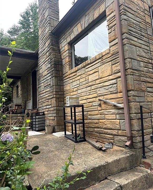 2nd image of 5526 Old Rural Hall Rd