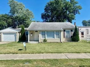 208 N West St, Crown Point, IN 46307