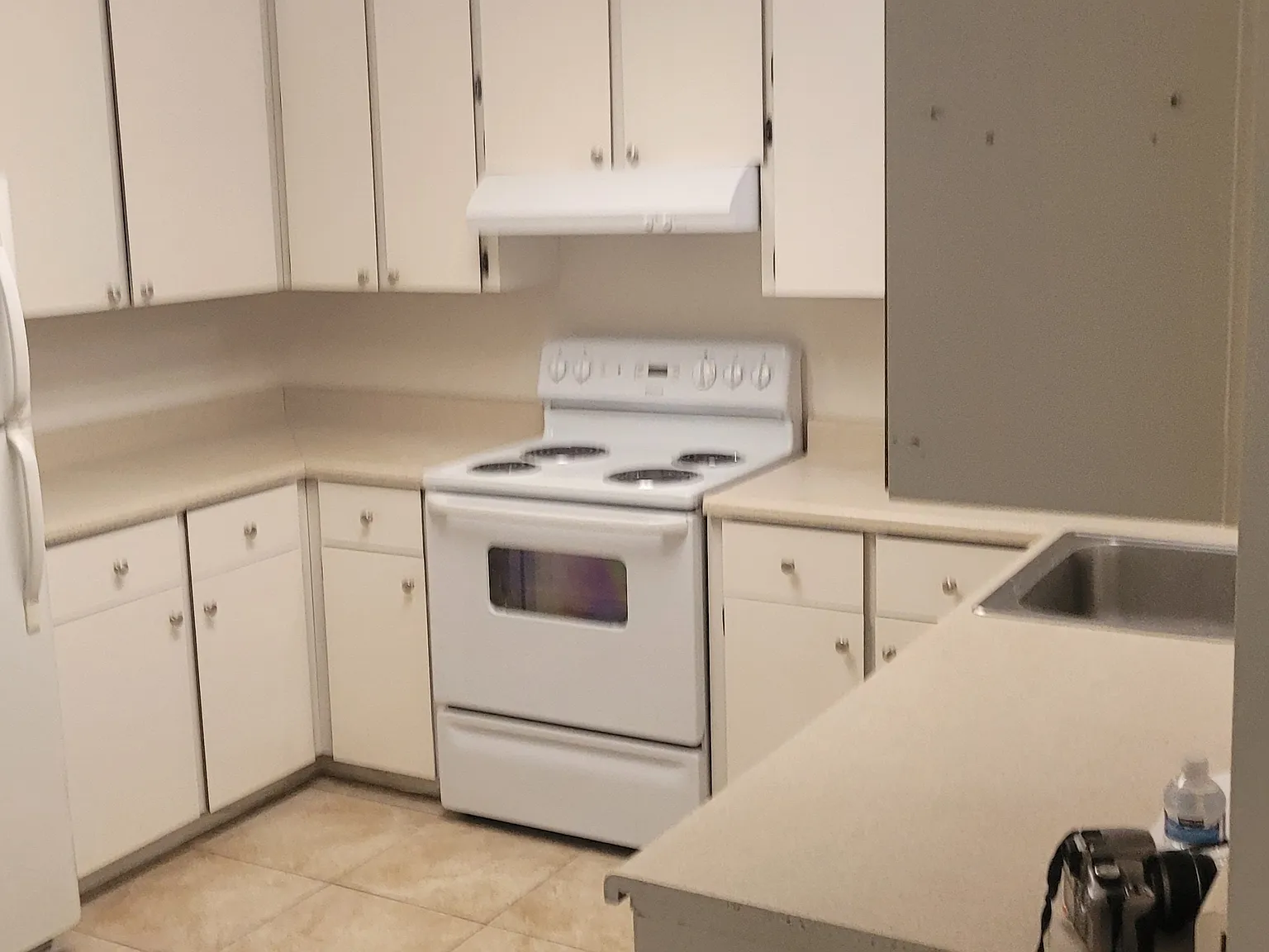 3 bed, 1134 sqft, $4,900 — Photo 2