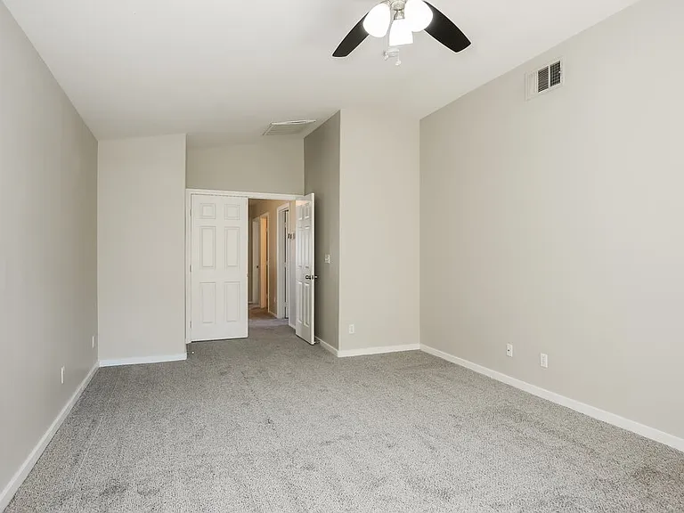 3940 Camryn Holly St — Photo 11