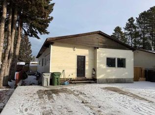 7106 S Glen Ave, Edson, AB T7E1M9