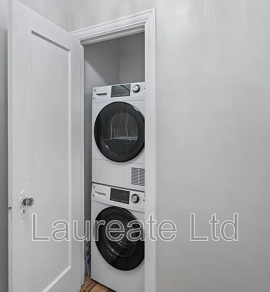 1050 N Pearl St #303 — Photo 13