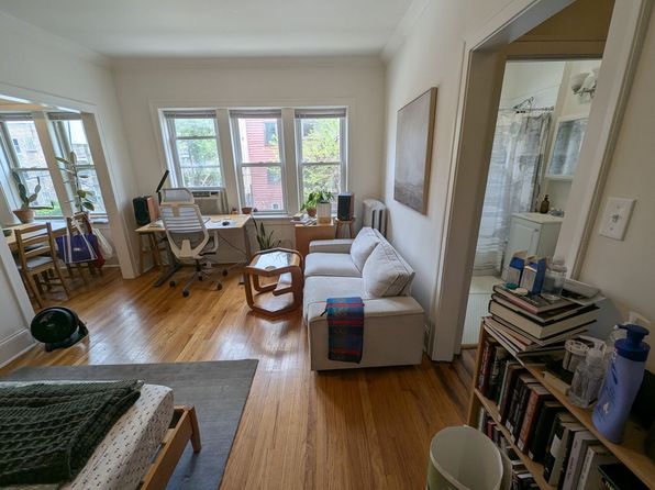 6439 N Newgard Ave #2B