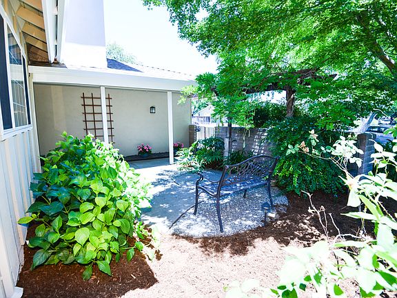 5th image of 5819 Calpine Dr