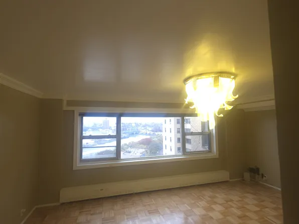 2 Fordham Hill Oval image 5 of 23