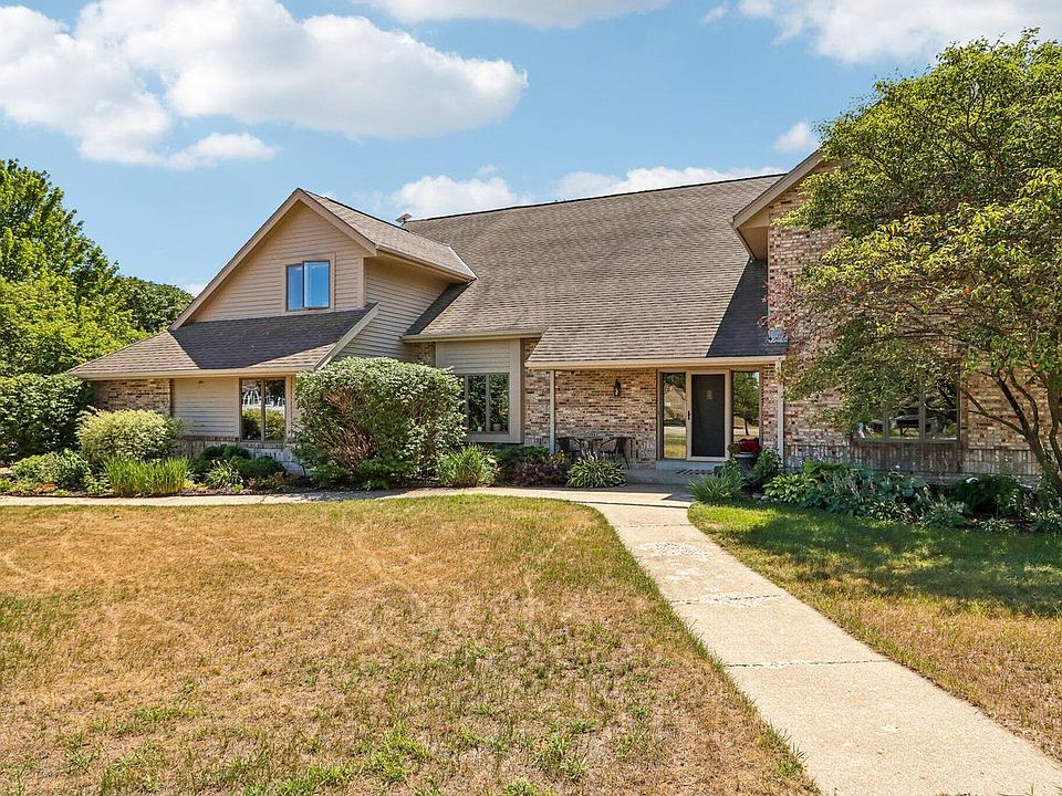 1st image of 803 Knollwood COURT