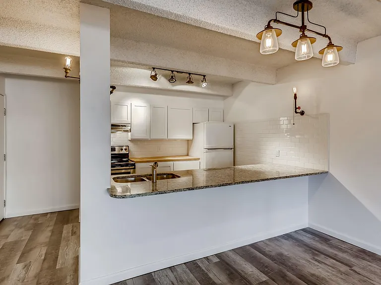 777 N Washington St #206 — Photo 2