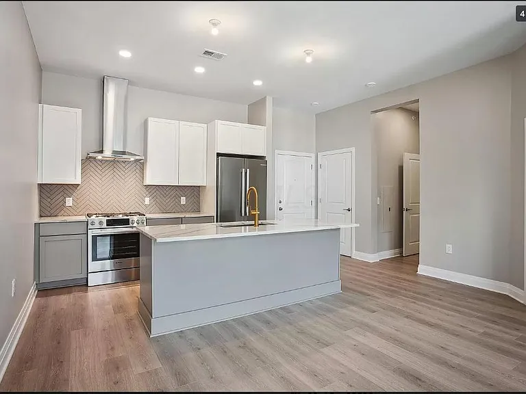 6640 Mooney St #407 — Photo 4