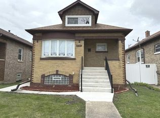 2136 S 16th Ave, Broadview, IL 60155