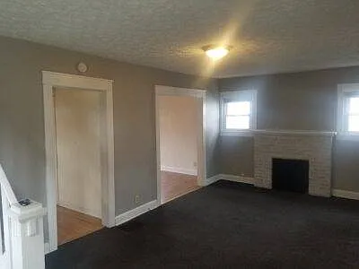 558 Neale Ave SW — Photo 3