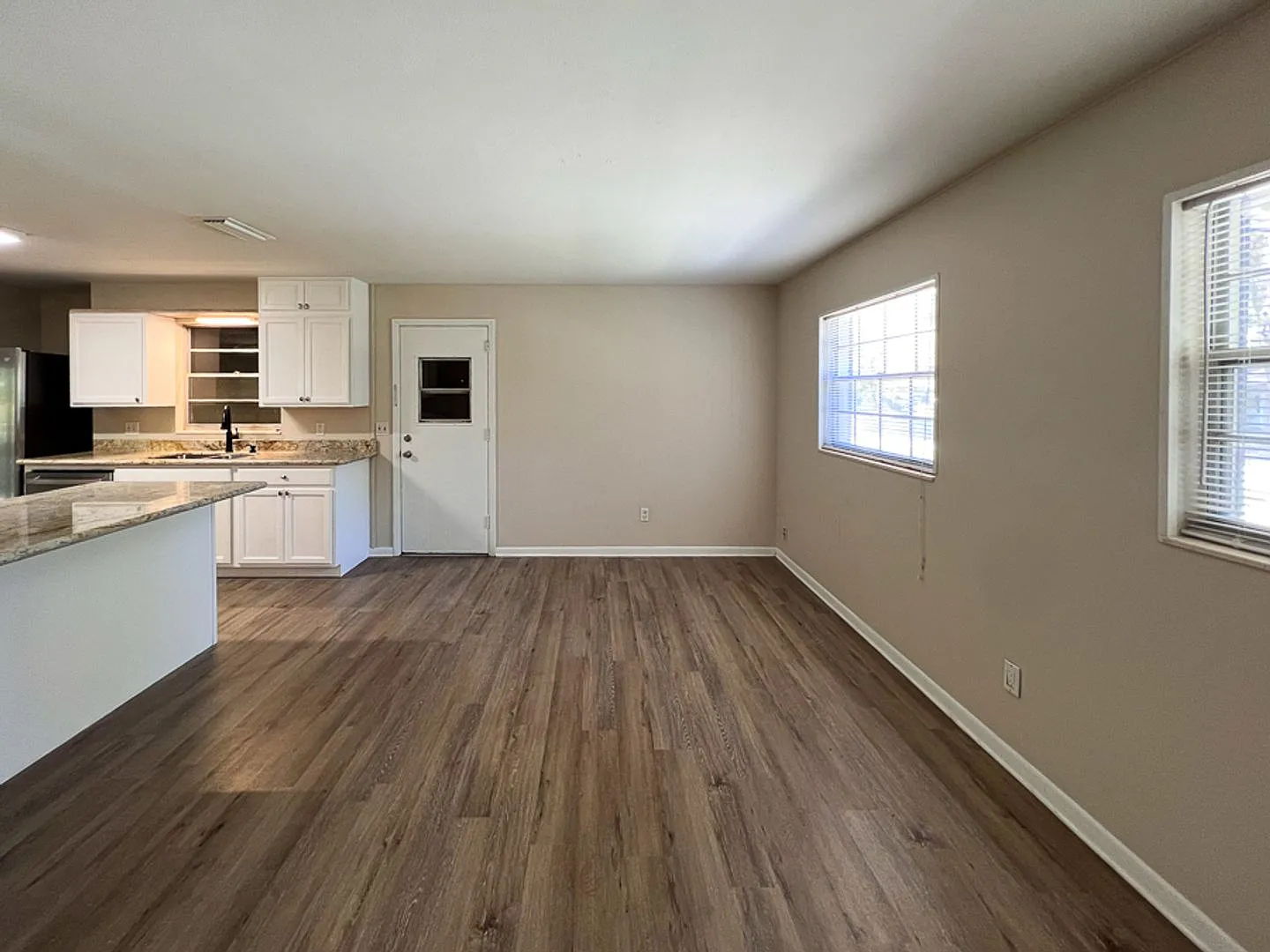 Recently Updated 4/2 House With In Pine Estates - Available August — Photo 2