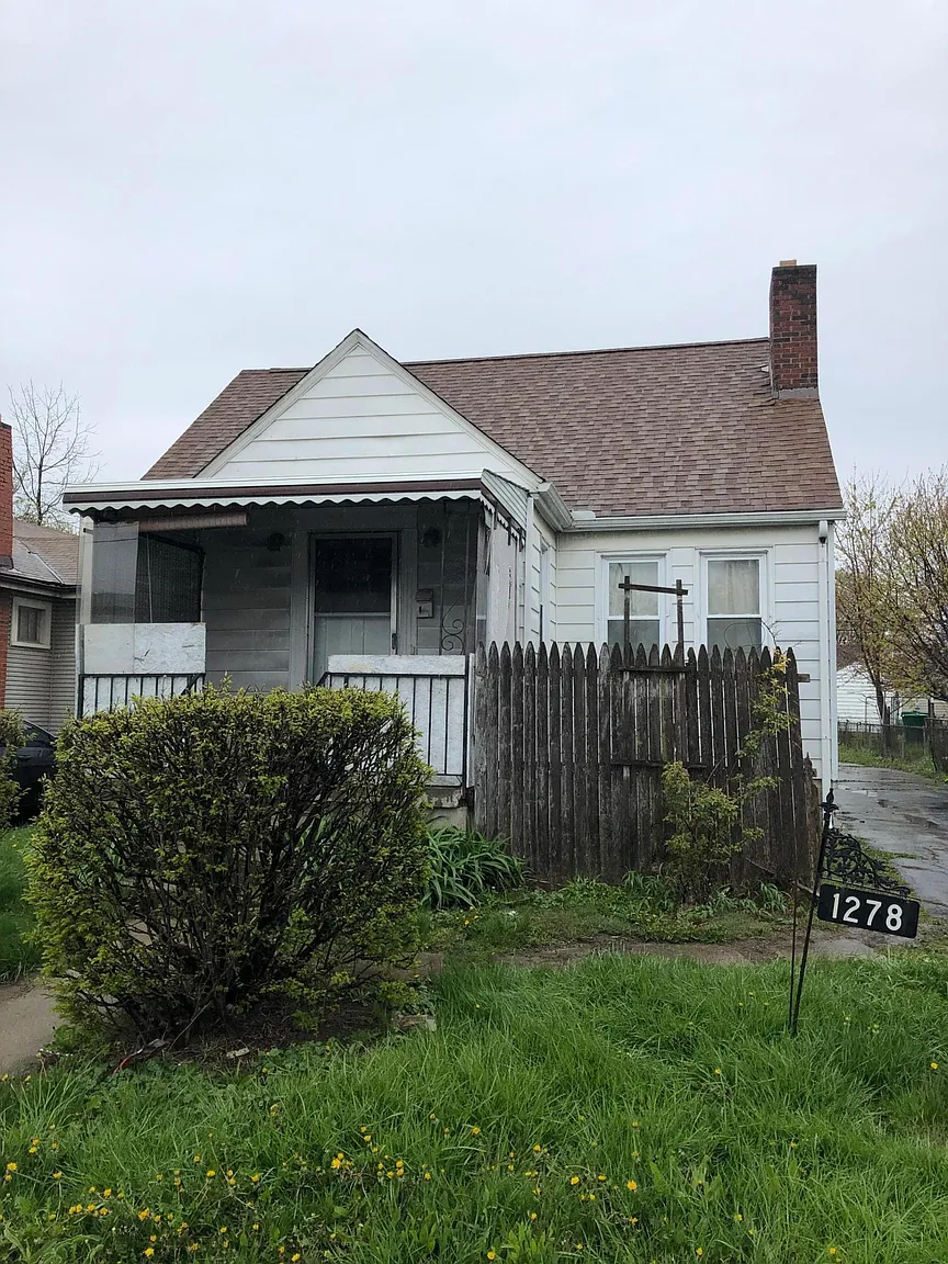 1278 E Hudson St photo 1