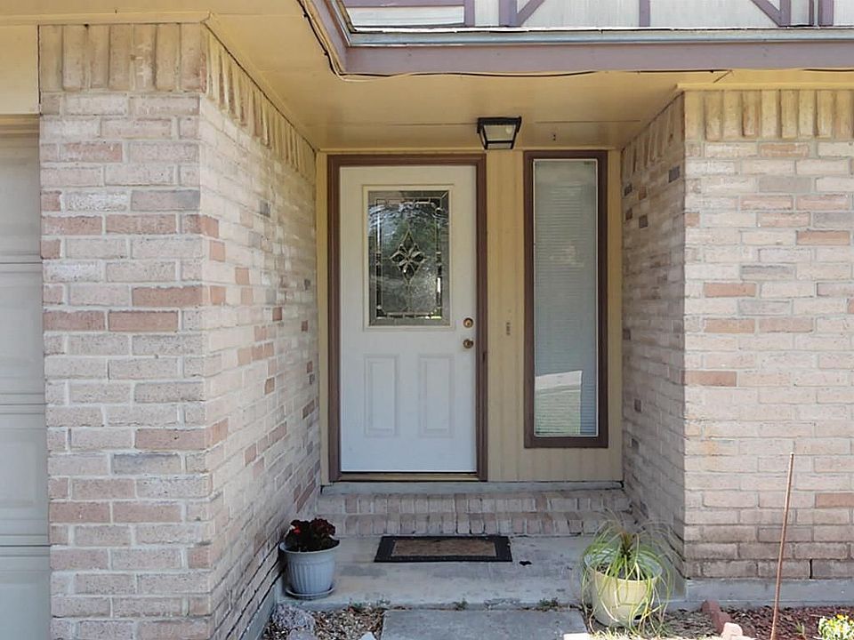 1st image of 5808 High Meadow St