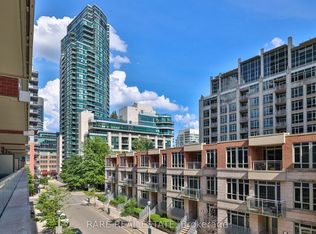 38 Iannuzzi St #318, Toronto, ON M5V 0S2