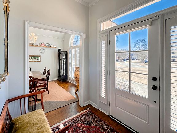 3rd image of 2831 Summerwind Dr SE