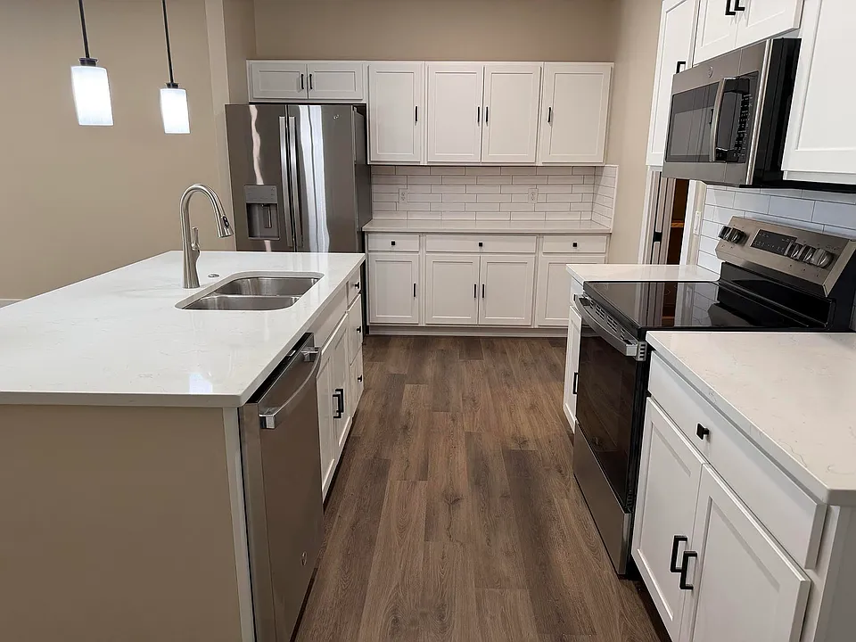Side view of kitchen