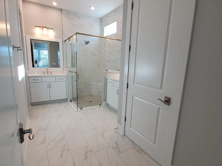 48 Lafayette Rd — Photo 15