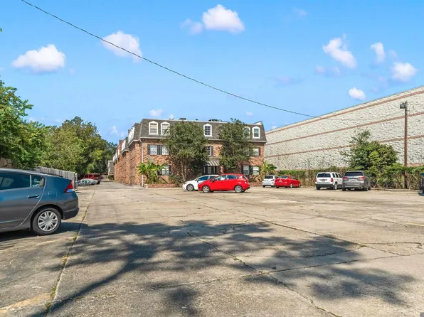 4735 Government St APT 322, Baton Rouge, LA 70806
