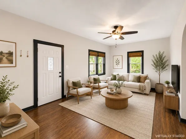202 Hillside Ave, Des Moines, IA 50315