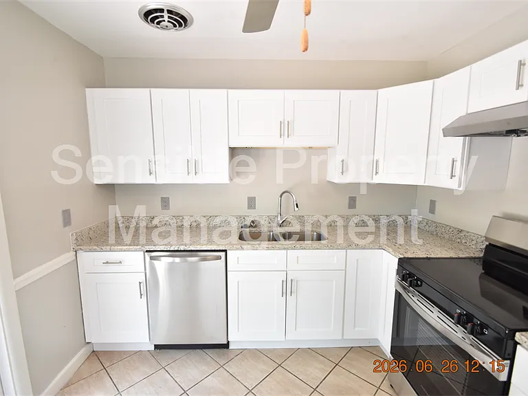 4414 W Wyoming Ave — Photo 7
