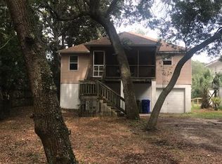 606 E Cooper Ave, Folly Beach, SC 29439