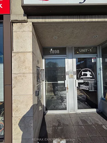 1898 Danforth Ave #302 Photo 1