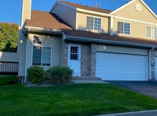 1209 Pecks Woods Dr, New Brighton, MN 55112