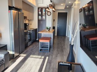 4208 Dundas St W #610, Toronto, ON M8X 1Y6