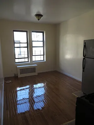 Rented by Bohemia Realty Group | media 17