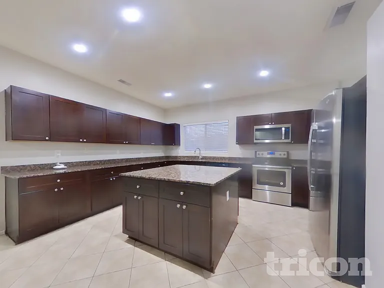 8306 W Cocopah St — Photo 5