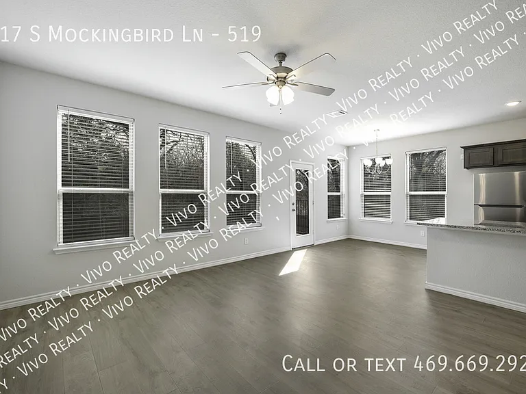 517 S Mockingbird Ln #519 — Photo 3