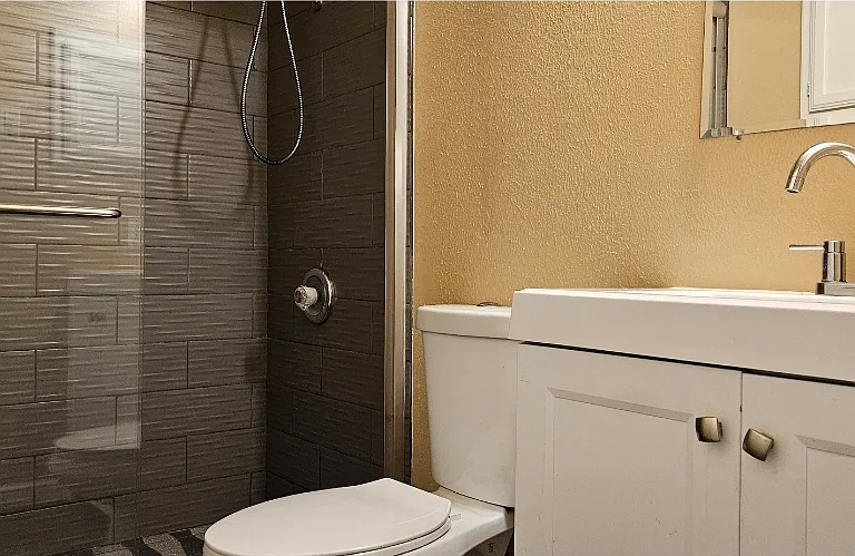 8519 Ridgelea St #A — Photo 11