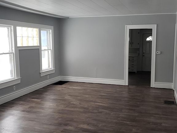 Front living/dining room.