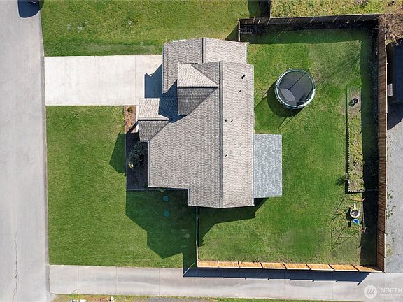 3rd image of 15718 44th Avenue Ct E