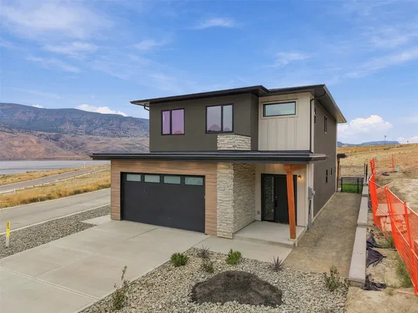 38 Rue Cheval Cir #411, Kamloops, BC V1S 0G4