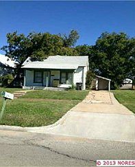 2nd image of 1110 S Armstrong Ave