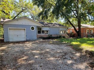 2105 Staunton Dr, Bryan, TX 77803