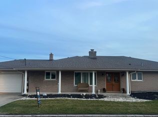 32680 S River Rd, Harrison Township, MI
