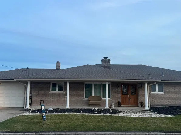 32680 S River Rd, Harrison Township, MI 48045