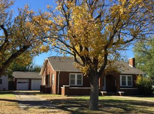 308 High St, Claude, TX 79019