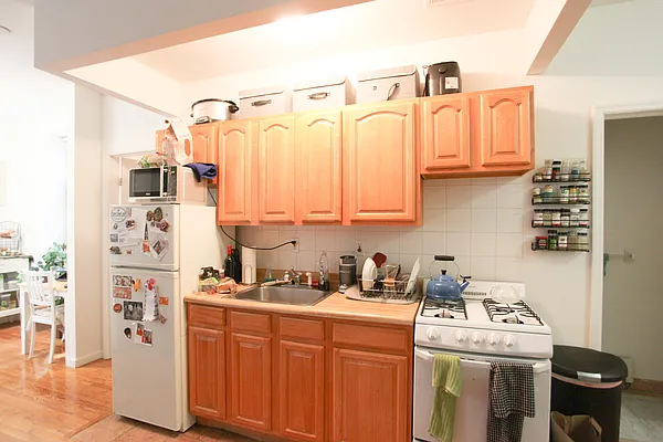 Rented by Metropolitan Property Group | media 3