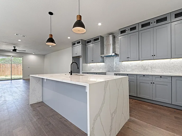 2815 Harston St #2815 — Photo 8