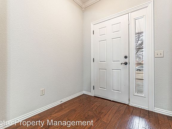 2nd image of 1902 Elington St