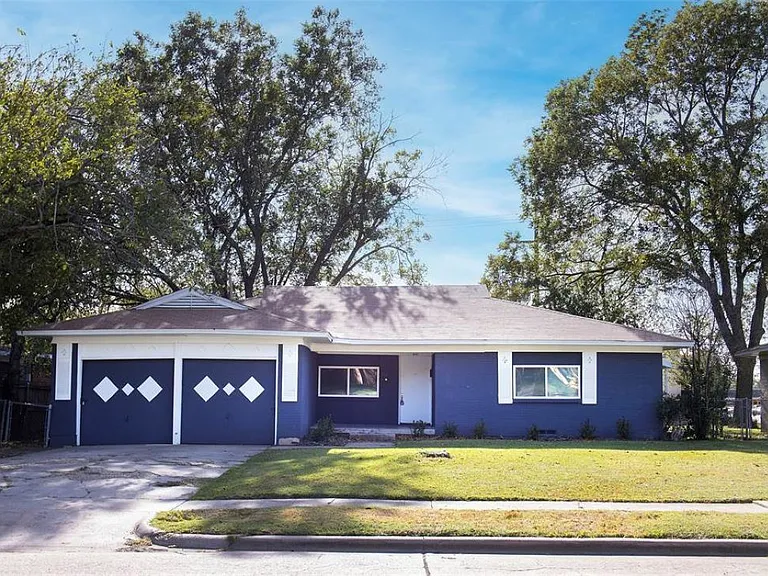 10339 Joaquin Dr — Photo 3