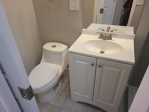 4th image of 1795 Capri Ave