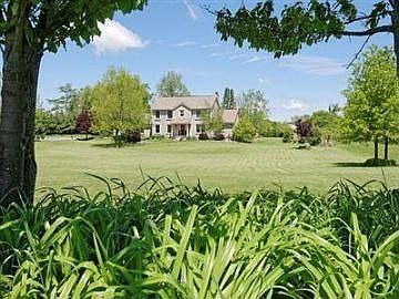 1st image of 533 Barnhill Dr