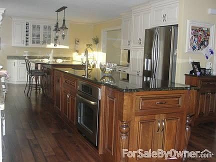 4th image of 5994 Larch Dr