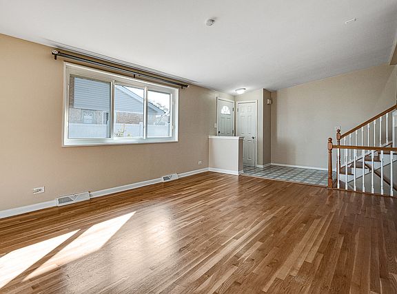 4th image of 9078 W Emerson St