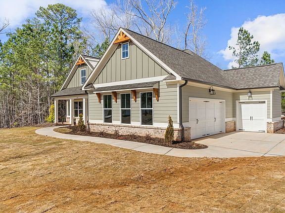 2nd image of 1010 Hidden Hills Cir
